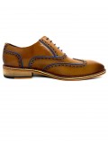 Justin Reess Corey Lace up Brogues In Tan 