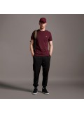 Lyle & Scott Crew Neck T-Shirt In Burgundy - TS400V