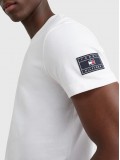 Tommy Hilfiger Crew Neck T-Shirt With Flag Patch Logo In White - Style MW0MW22125