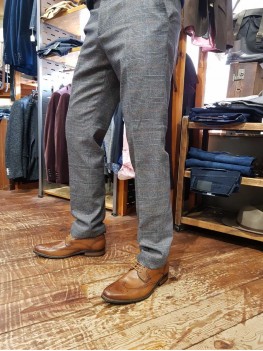 Marc Darcy 'Jenson' - Grey & Tan Check Trousers